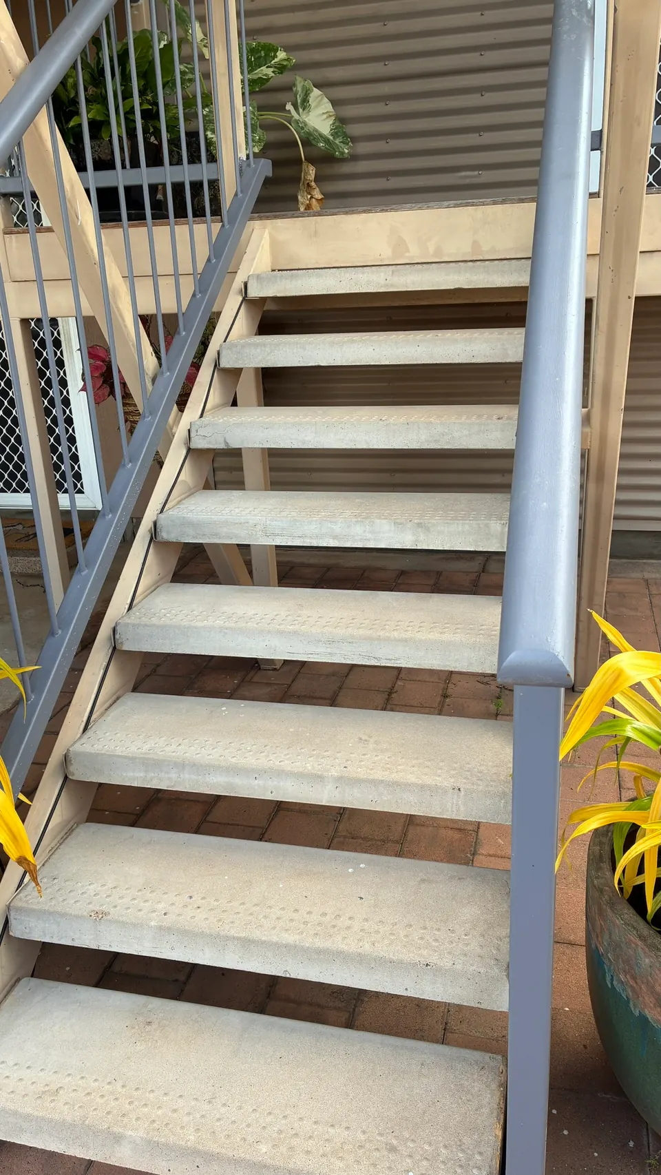 Stairs after pressure washing