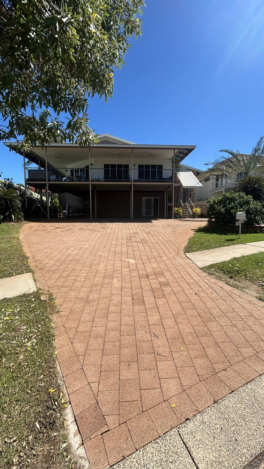 Front paver driveway after pressure washing